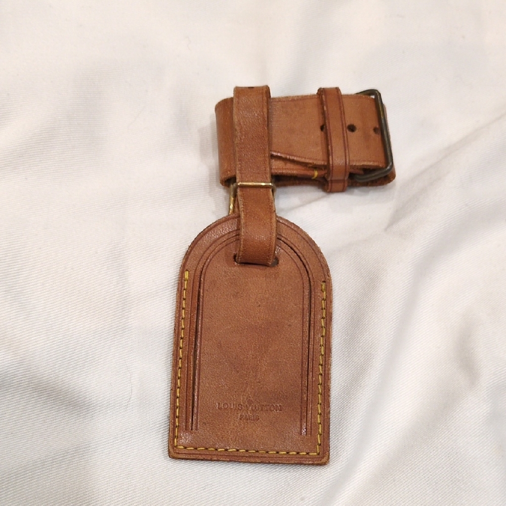 Louis Vuitton GUC 3.5 In Luggage Tag With Proctor Over Name Area No Names